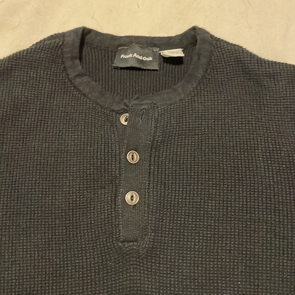 Frank & Oak Waffle Henley - Picture 2 of 3
